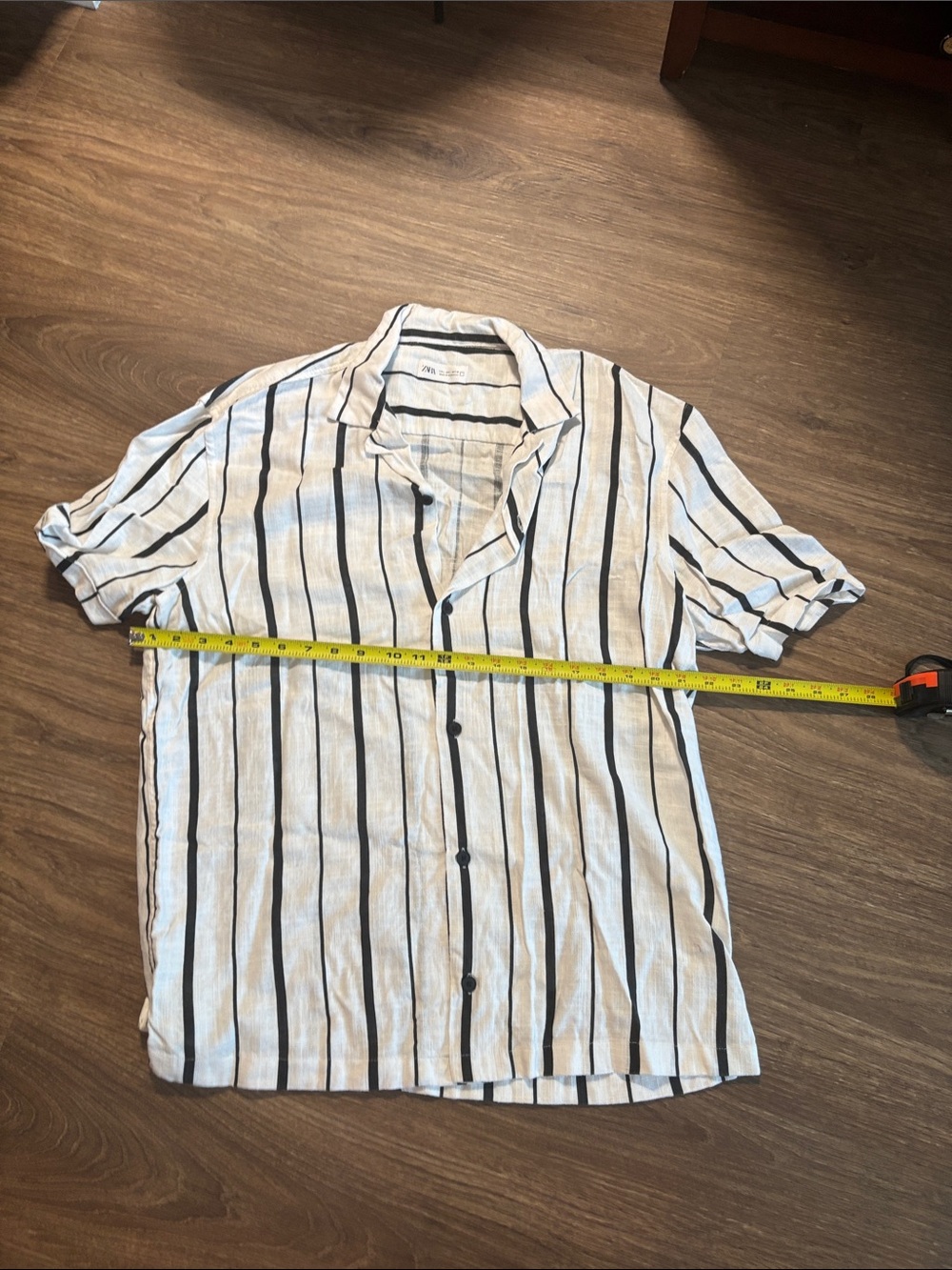 Zara Mens Striped Short Sleeve Button-Up Shirt Viscose White Black Large - Picture 2 of 6